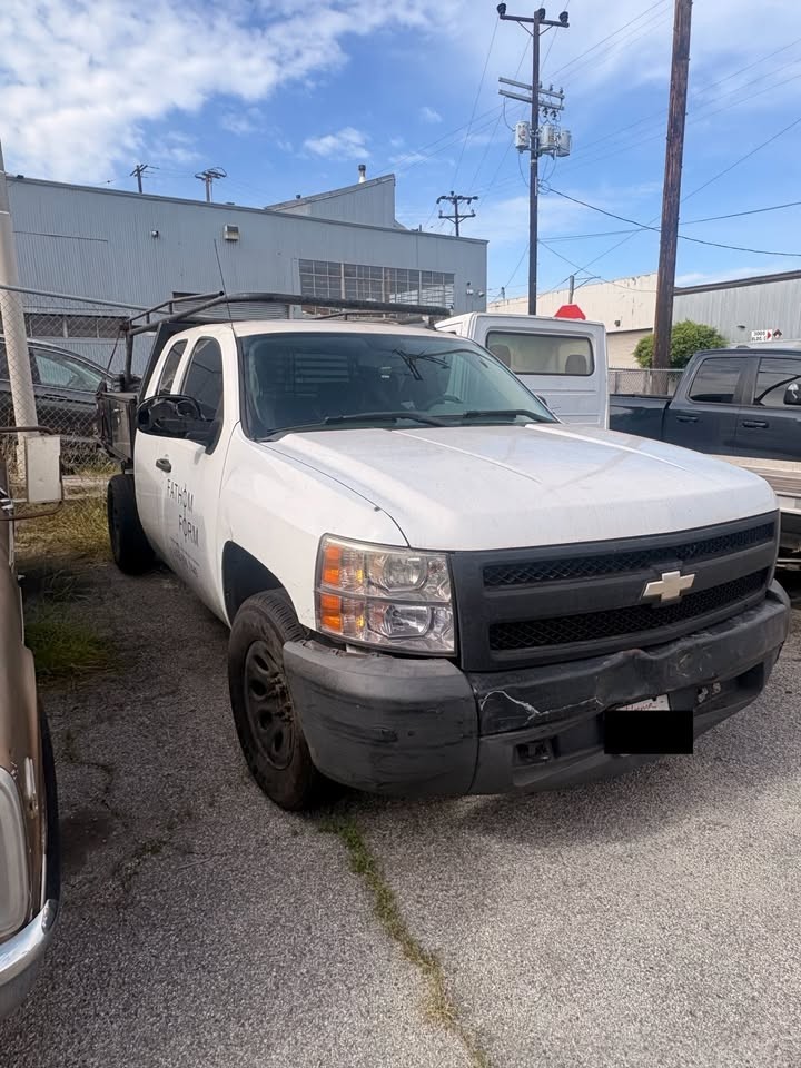 Chevrolet #Silverado-C1500, extended cab flatbed work truck, 4.3L V6, 2WD, 160000 miles, toolboxes, ladder - Image 6