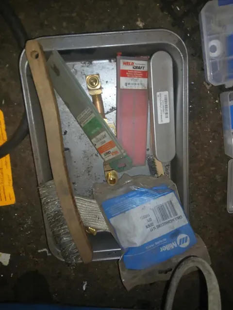 Miller #Diversion-180, AC/DC Tig Welder, 180 Amps, 120/240 V., w/ WP-17 torch, foot pedal, regulator, approx. - Image 3