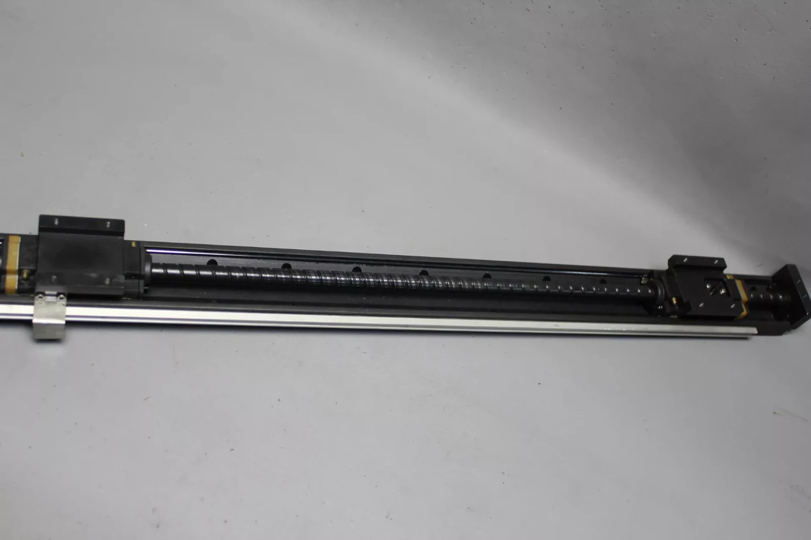 NSK, linear actuator ballscrew stage w/ linear guide, Yaskawa #SGMPH-01BAE41D AC servo motor - Image 8