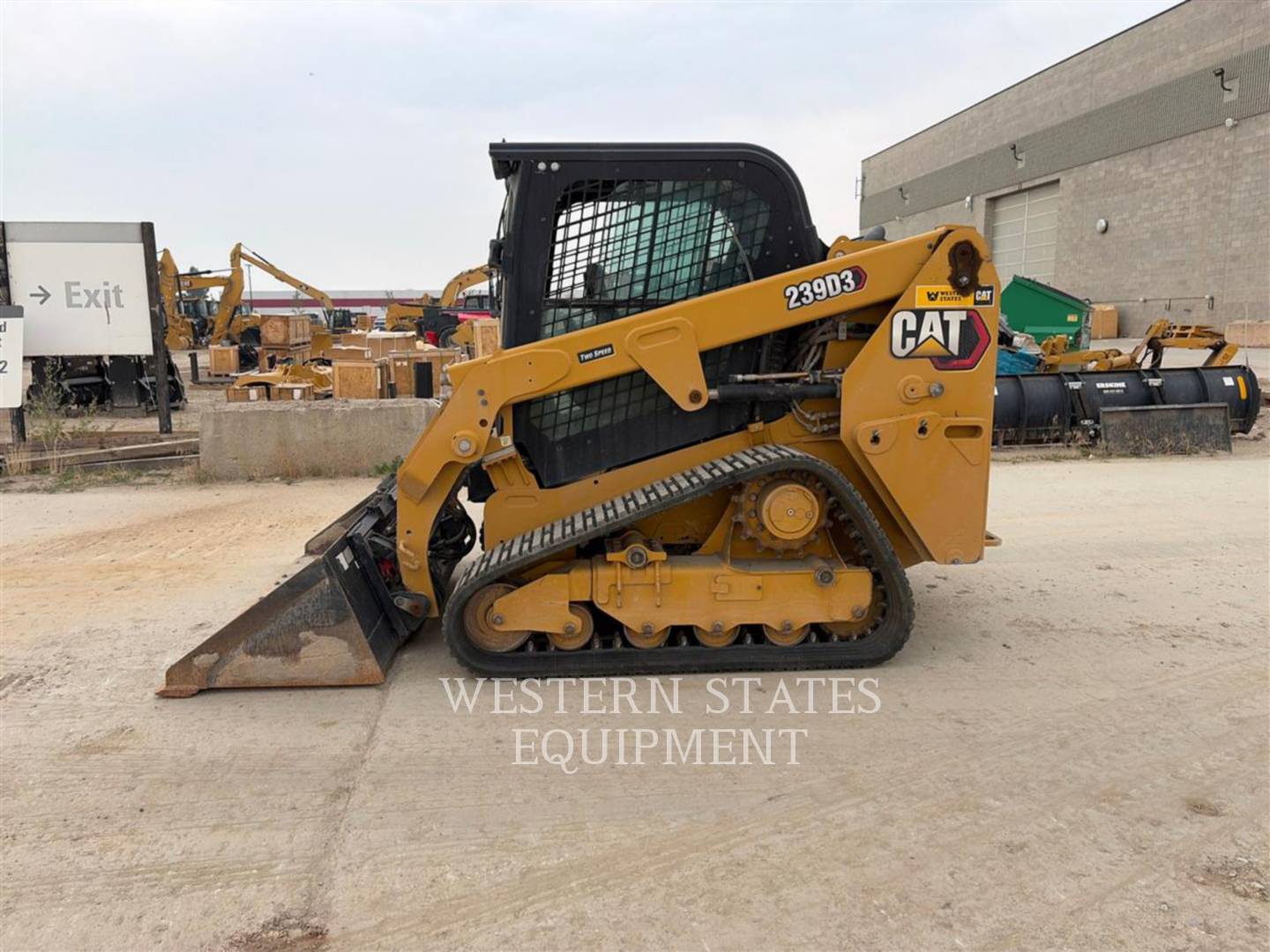 Cat 239D3, 822 hours, S/N: RWK01155, 2023 - Image 6