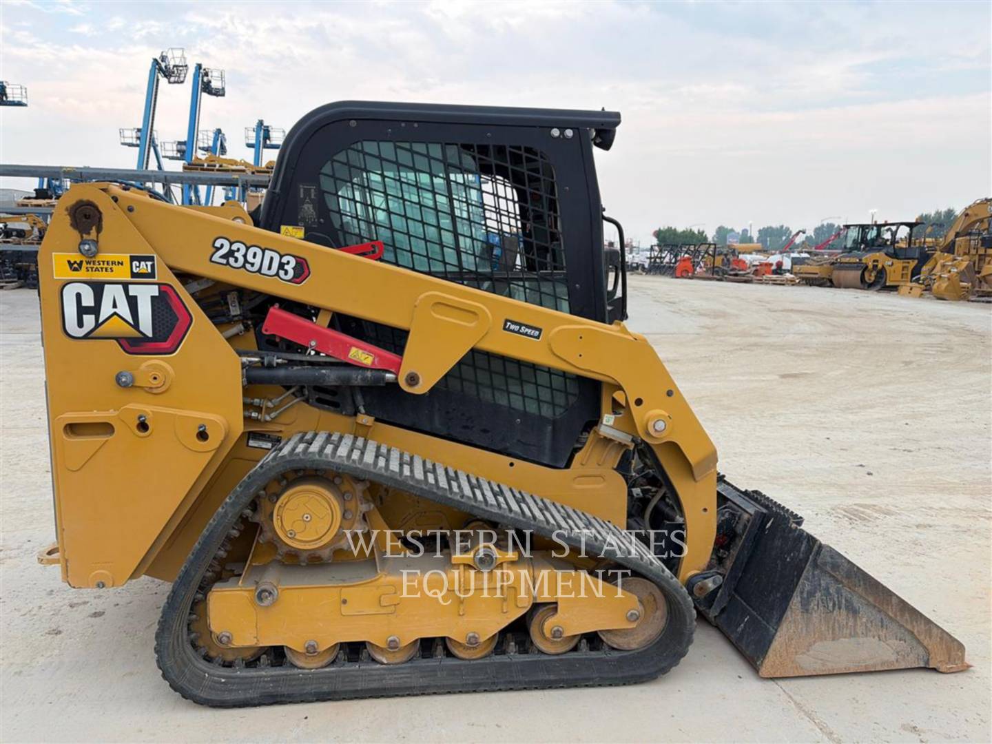 Cat 239D3, 822 hours, S/N: RWK01155, 2023 - Image 8