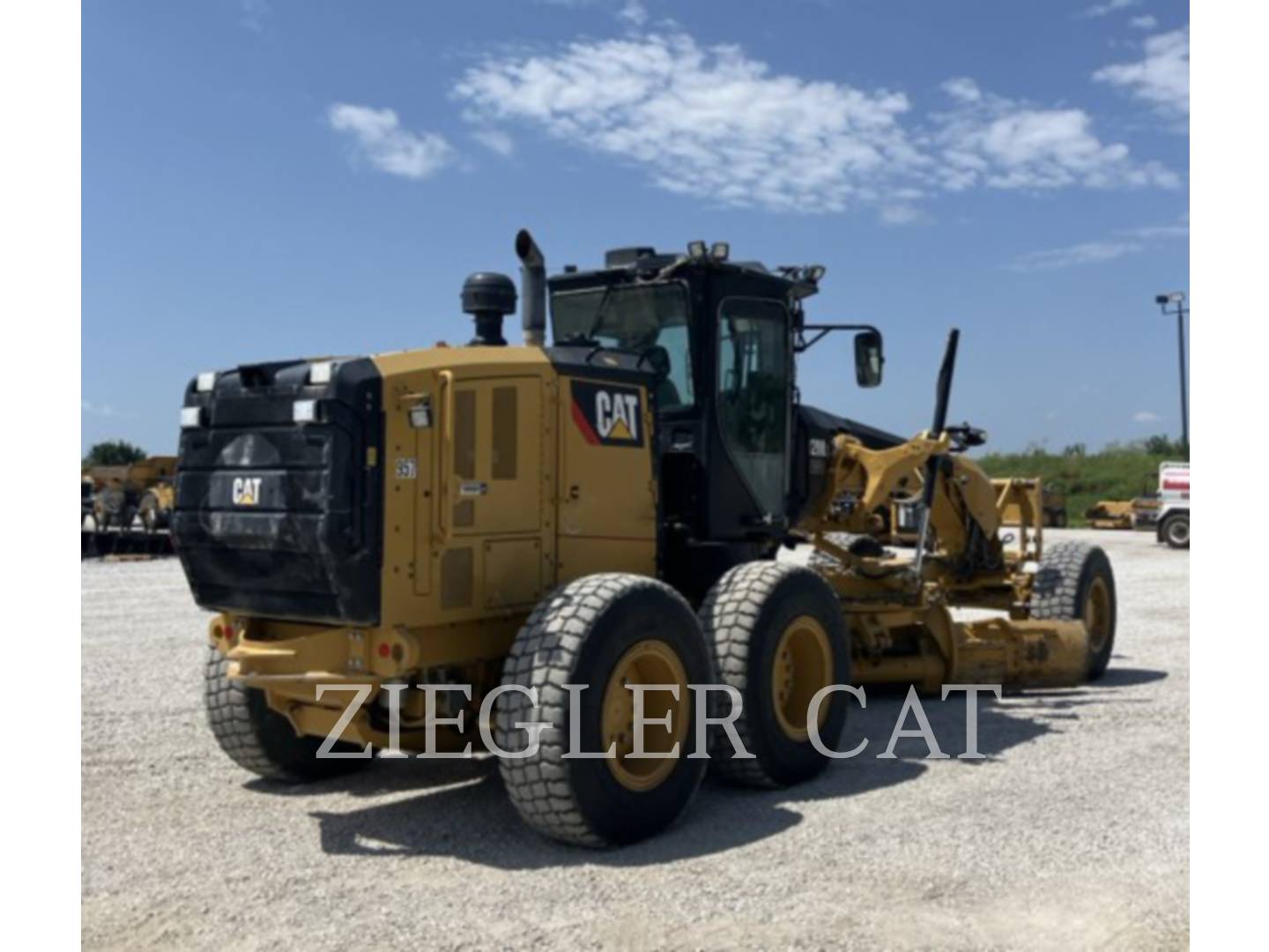 Caterpillar 12M3AWD, Motor Grader, 9877 hours, S/N: N9B00739, 2018 - Image 3