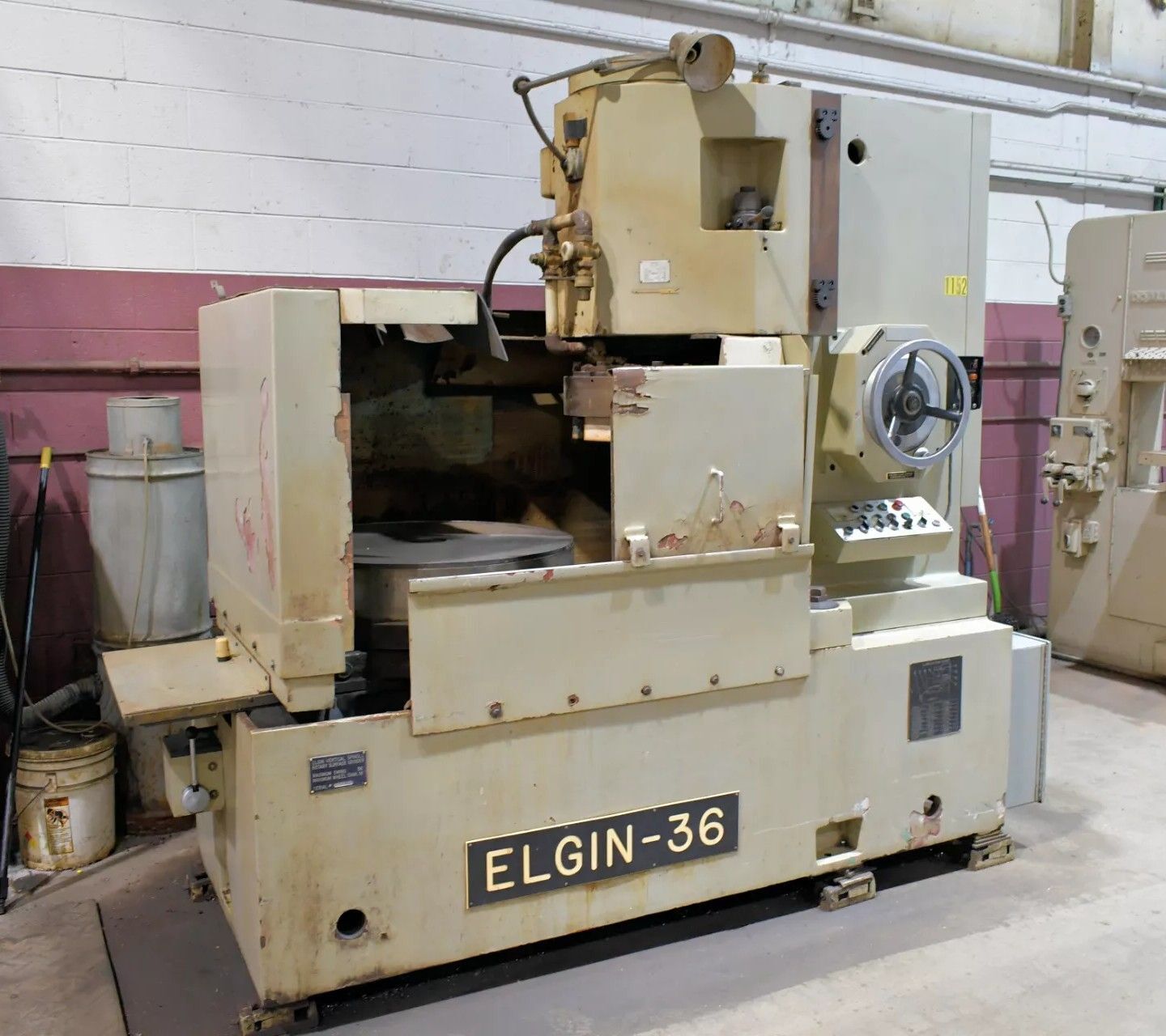 Elgin #B-36, vertical spindle rotary surface grinder, 30-1/2" magnetic chuck, 18" segmented grinding wheel - Image 1
