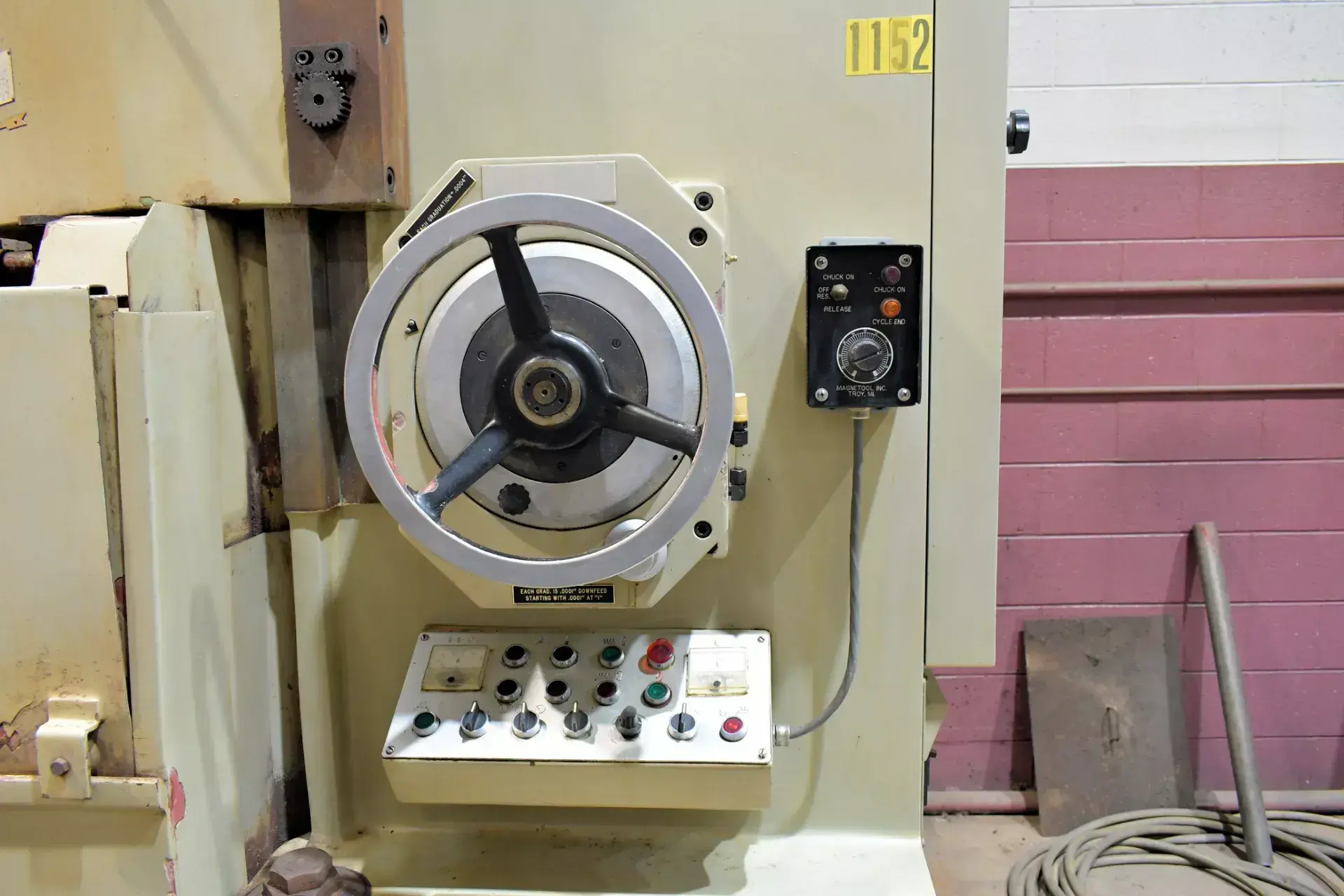 Elgin #B-36, vertical spindle rotary surface grinder, 30-1/2" magnetic chuck, 18" segmented grinding wheel - Image 3