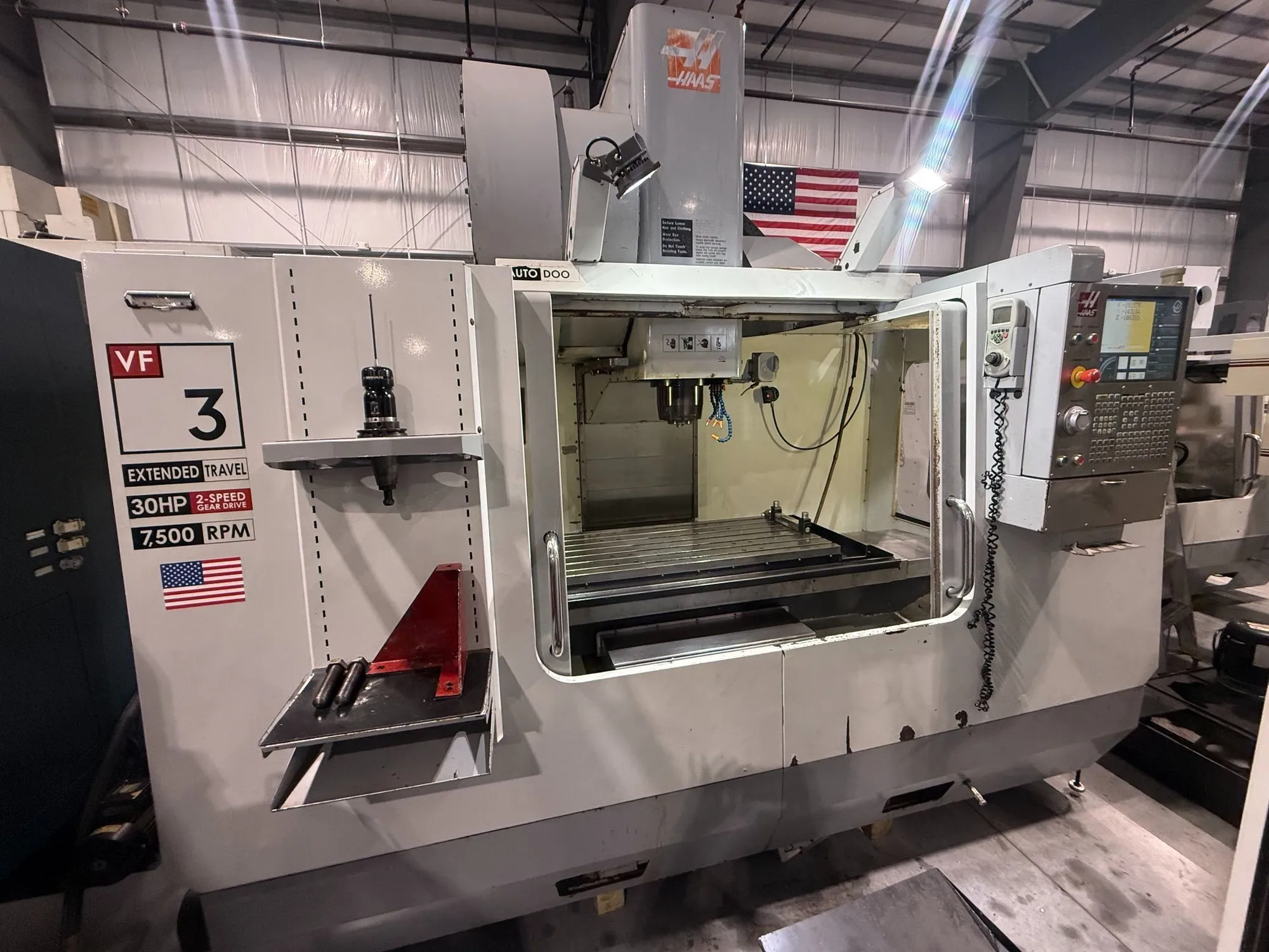Haas #VF-3YT/50, CNC vertical machining center, 40" X, 26" Y, 25" Z, 7500 RPM, #50, rigid tap, Renishaw - Image 5