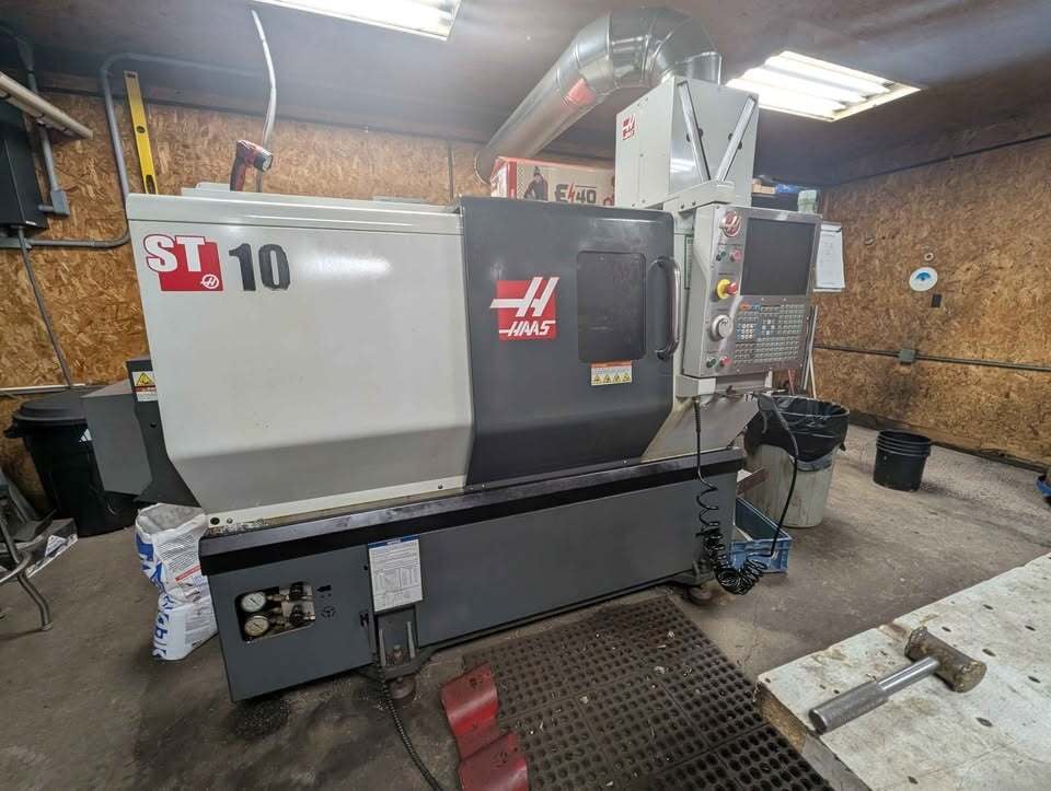 Haas #ST-10, 2-Axis CNC Lathe, 25.2" swing, 16.5" machining length, 14" turning diameter, 6" chuck, 1.7" bar - Image 1