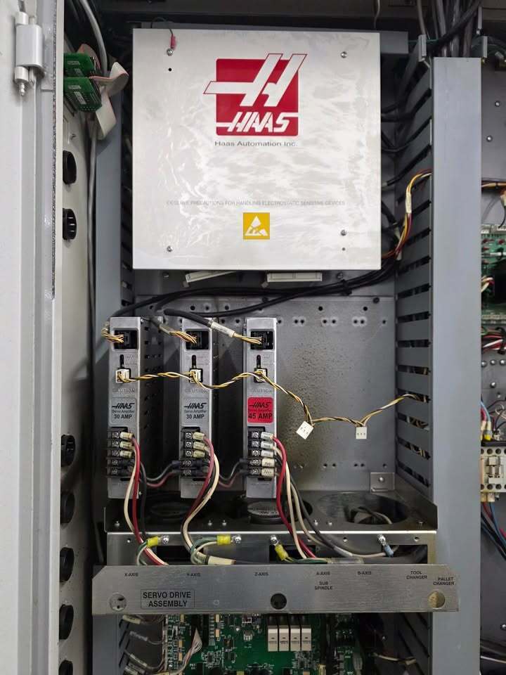 Haas #VF-2D, 3-Axis CNC Vertical Machining Center, 30" X, 16" Y, 20" Z, 14" x 36" table, 20 HP, 10,000 RPM - Image 6