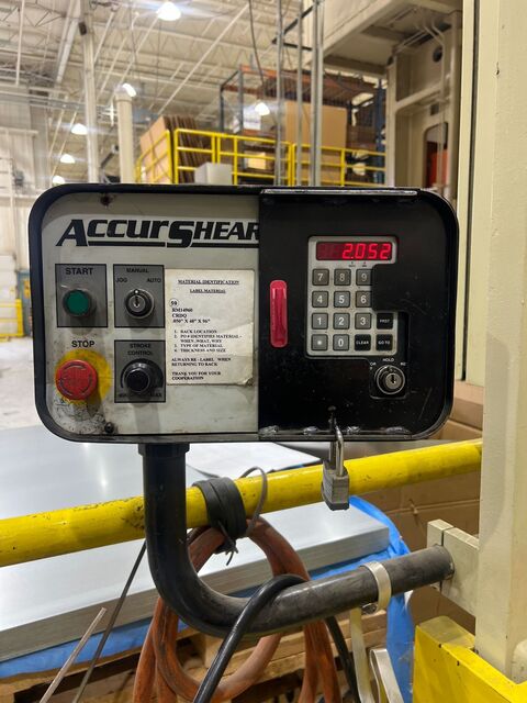 3/8" x 10' Accurshear #837510, hydraulic squaring shear, 12-40 SPM, 12" throat, 16 holddowns, 39" front - Image 4