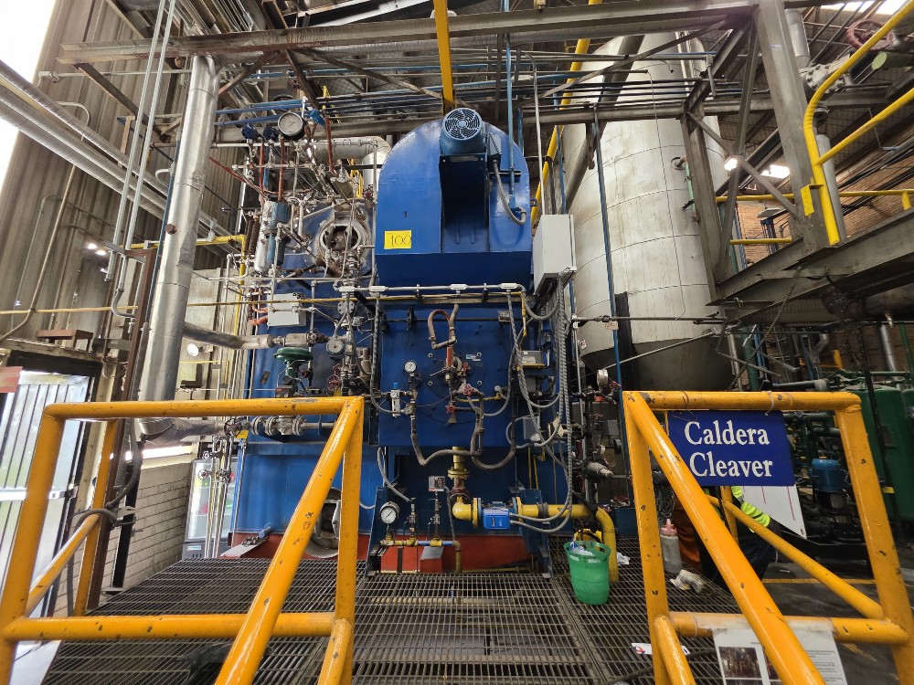 31000 PPH Cleaver Brooks, boiler, 24.6 kg/cm capacity, steam capacity, 350 PSI, 2010 - Image 1