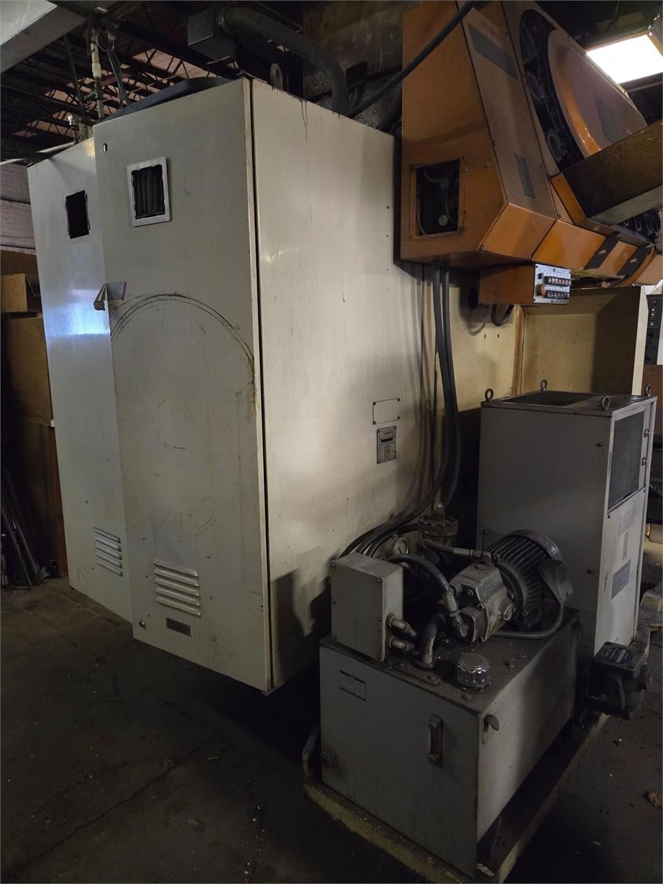 Makino milling machine, 1981 - Image 8
