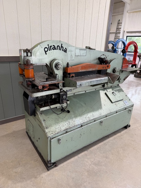 Piranha #P90, hydraulic ironworker, 90 tons, 1-1/8" thru 1", 10" throat, (Others Available) - Image 2