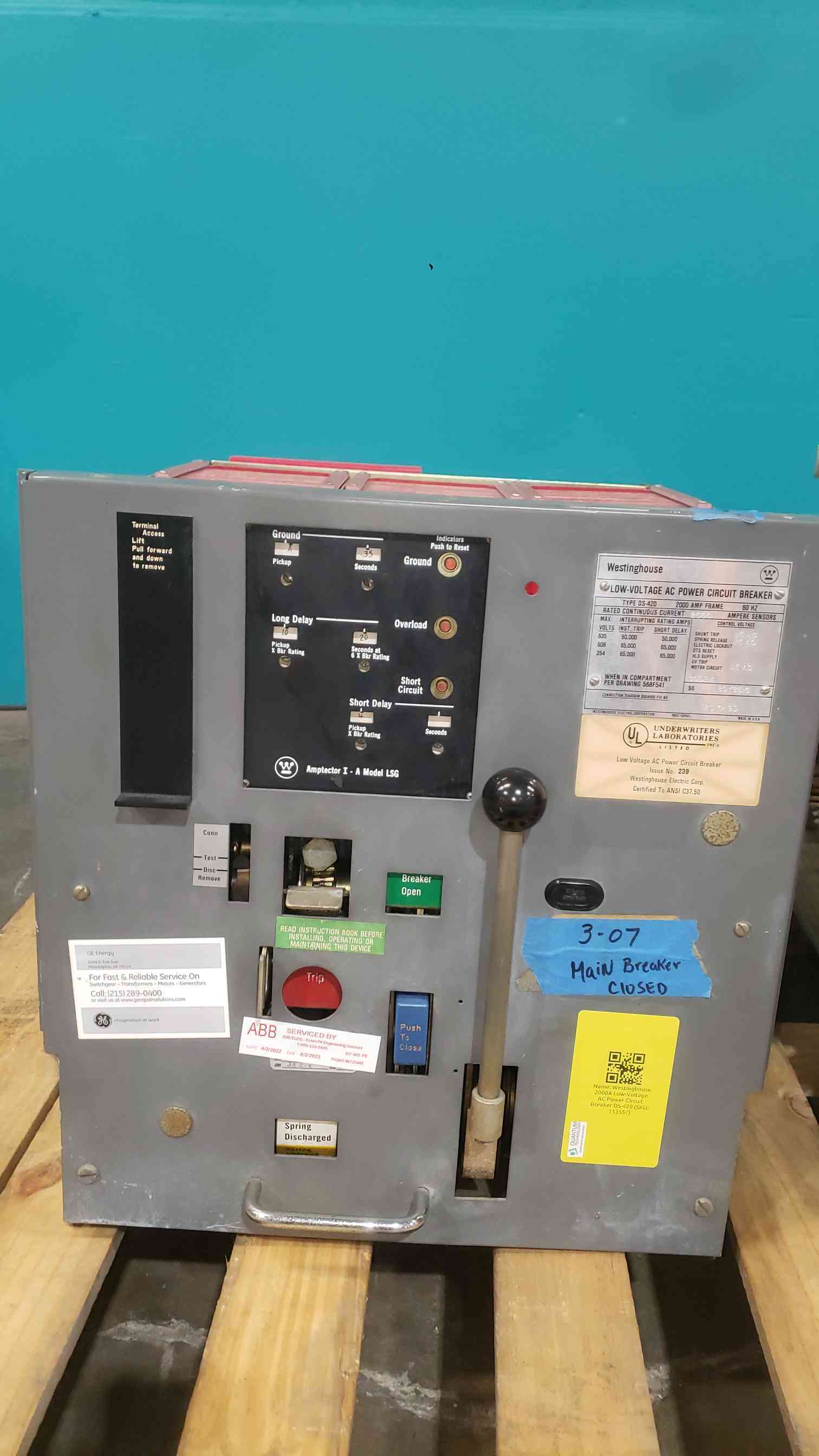2000 Amps Westinghouse DS-420, Air Circuit Breaker, Amptector LSG, 2000 Amp Frame, DO/MO - Image 1