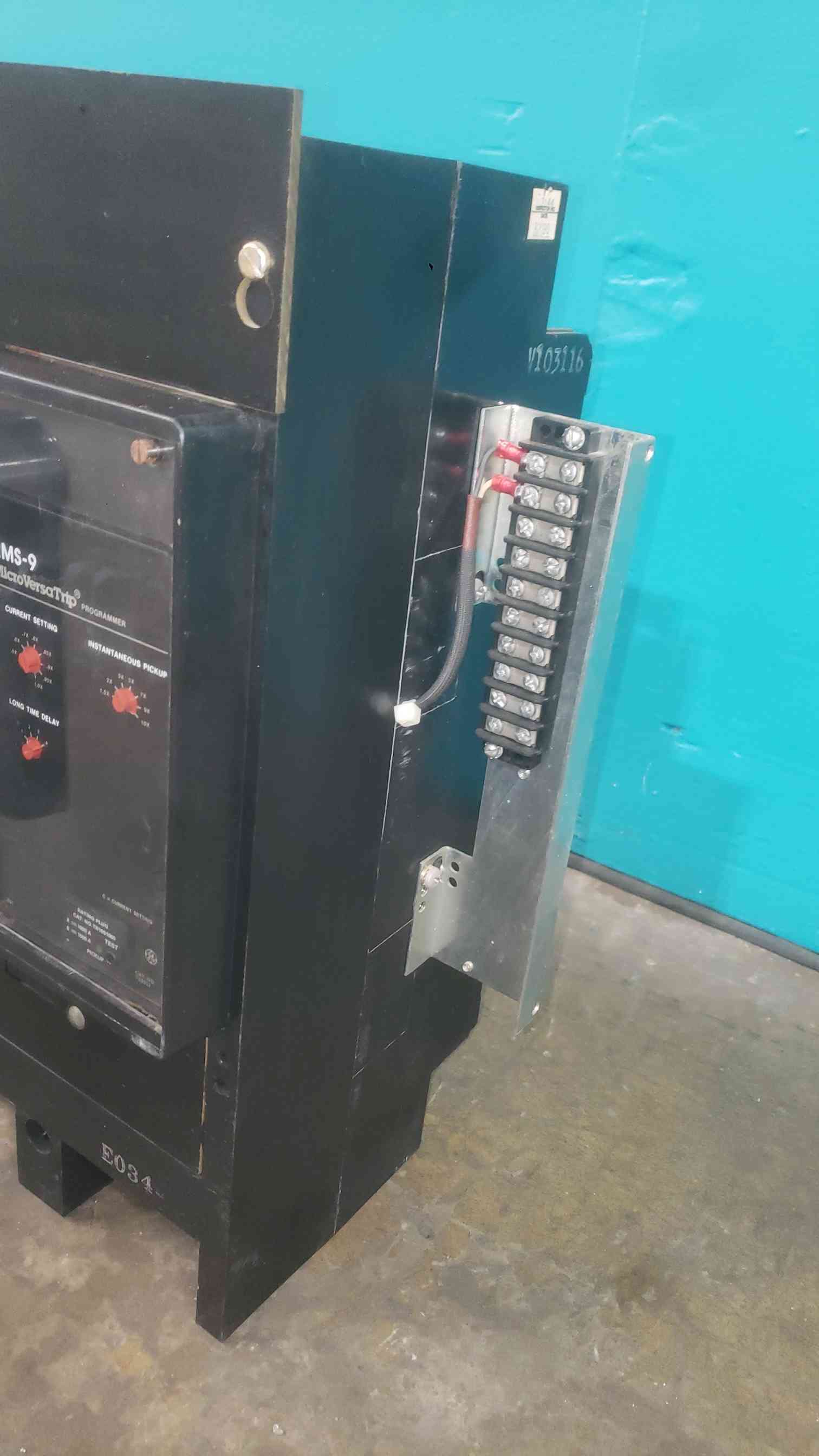 1000 Amps GE Power Break THP1610SS, 3 Pole Circuit Breaker, RMS-9 MicroVersaTrip - Image 5