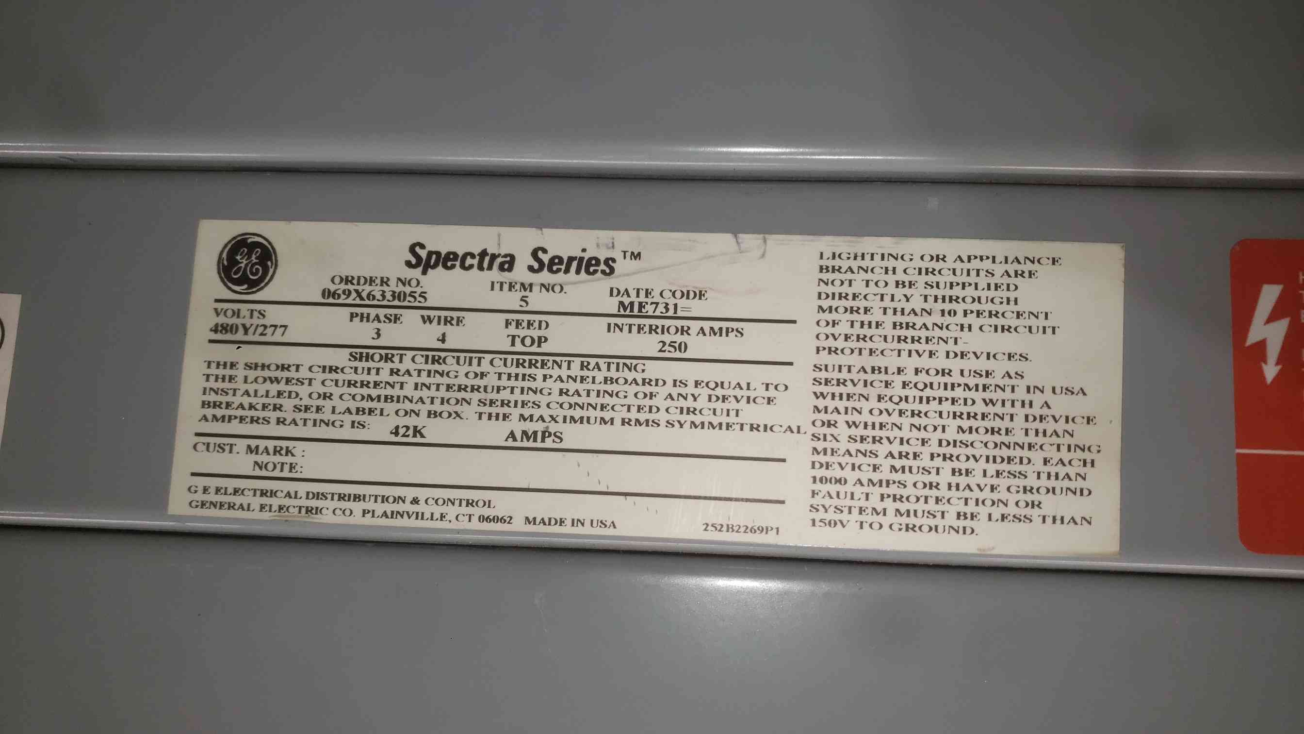 250 Amp. General Electric, Spectra Series, Panelboard, UPS Output, w/ (3) Hi-Break Breakers, 480 Volts - Image 2