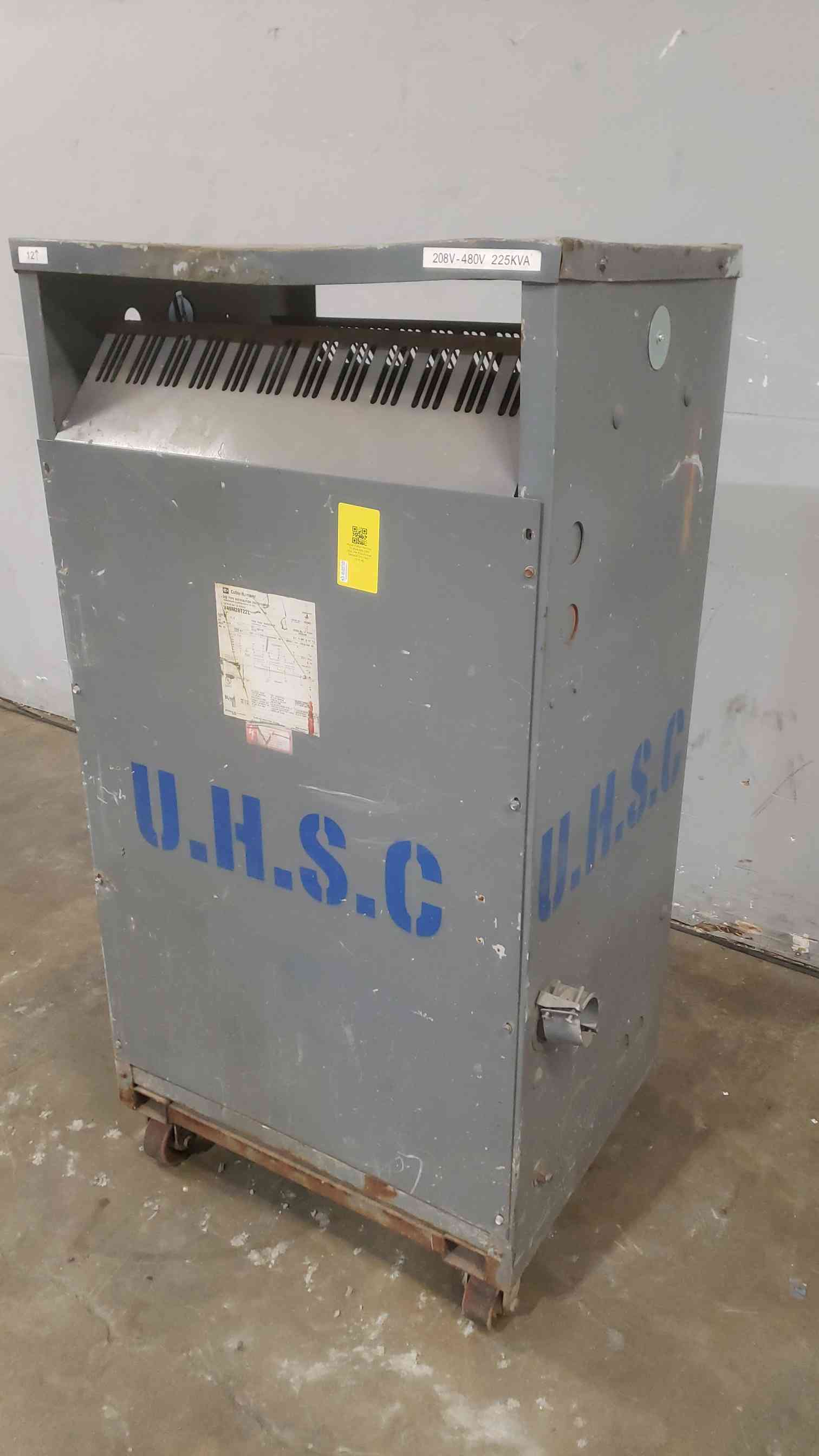 225 KVA 480 Primary, 208Y/120 Secondary, Cutler-Hammer V48M28T22L, Dry Type, 3PH - Image 4