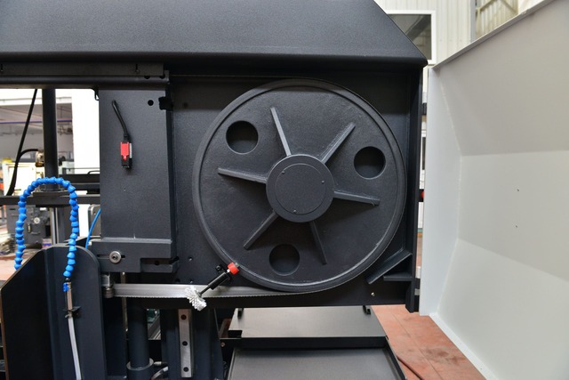 31" x 33" RMT #S-SMART-CS-31-33-NC, automatic column straight cut bandsaw, 65-328 FPM, 172" x1.25" band, 4 HP - Image 5