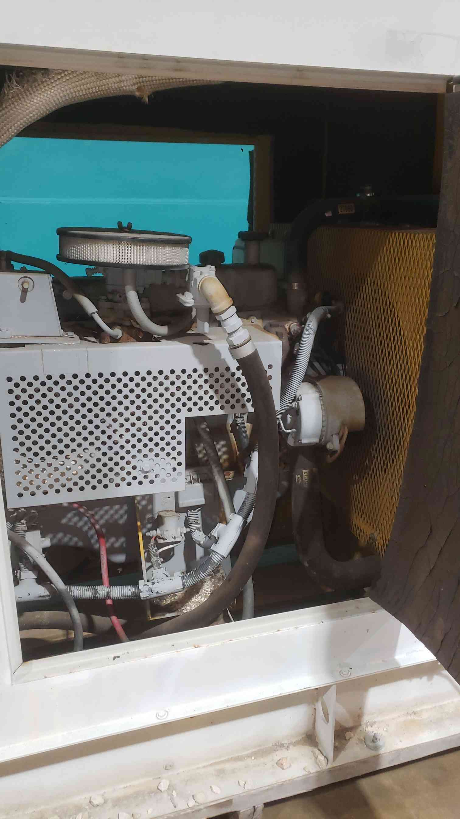 40 KW MagneTek #RNS-500, NG/LP generator set, 120/240 Volts, 1 phase, 167 Amps, 691 hours, AS IS - Image 3