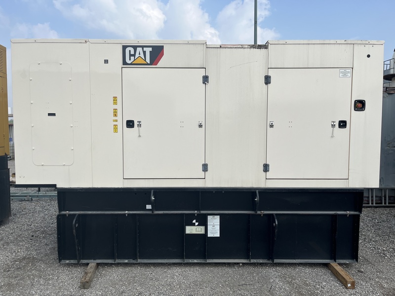 300 KW Caterpillar #D300GC, diesel generator set, 277/480 Volts, 187 hours, C9 engine, Tier 3, sound - Image 1
