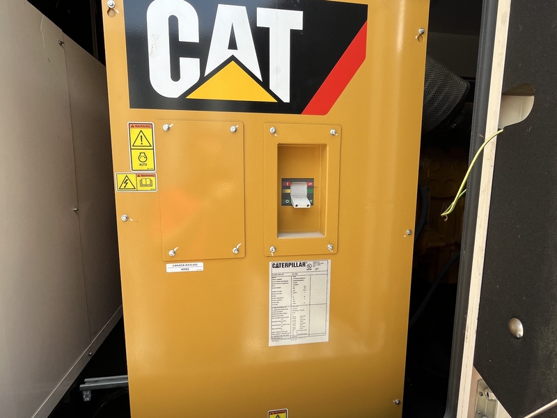300 KW Caterpillar #D300GC, diesel generator set, 277/480 Volts, 187 hours, C9 engine, Tier 3, sound - Image 9