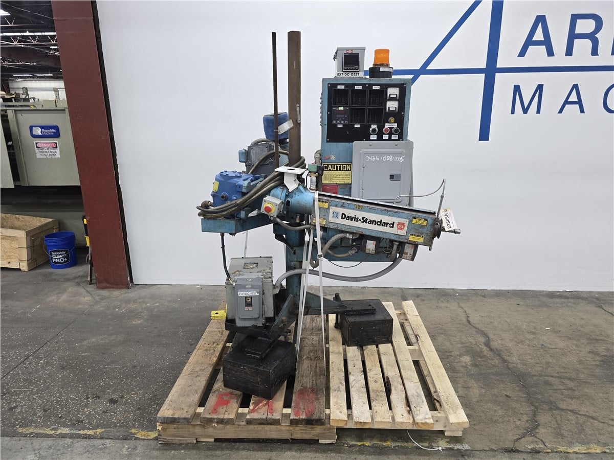 1.25" Davis Standard #DSPA-125V-H24, pedestal extruder, 24:1 L/D, 5 HP DC motor w/ blower, 3 barrel zones - Image 1