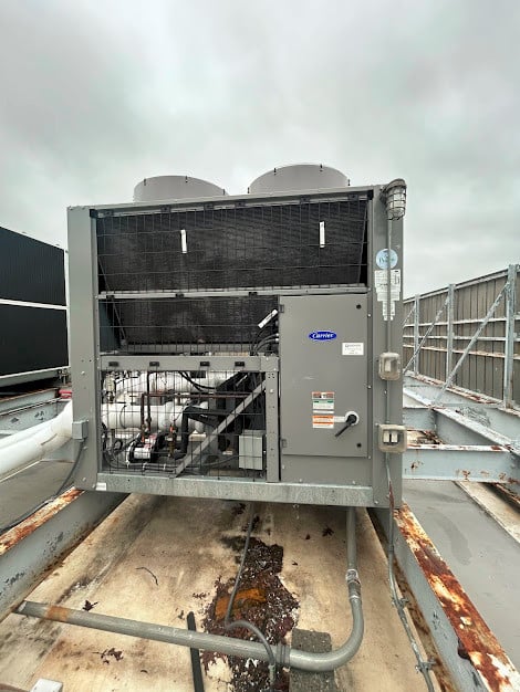 80 Ton, Carrier #30RBF08064-LNM37, AquaSnap 30RB, air-cooled chiller, 460 V., 3-phase, 60 Hz - Image 3