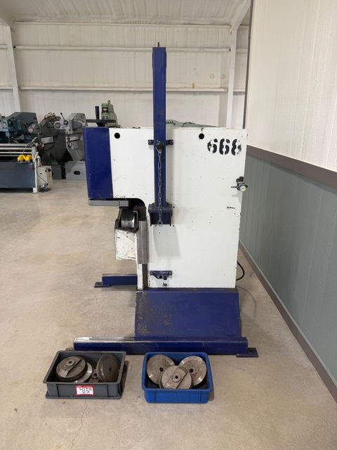 No. X-97 Pullmax, Bevelling Machine, Capacity: 1/8" - 2", Bevelling Angle: 25-55 degrees, Feed Rate: 6ft or - Image 3