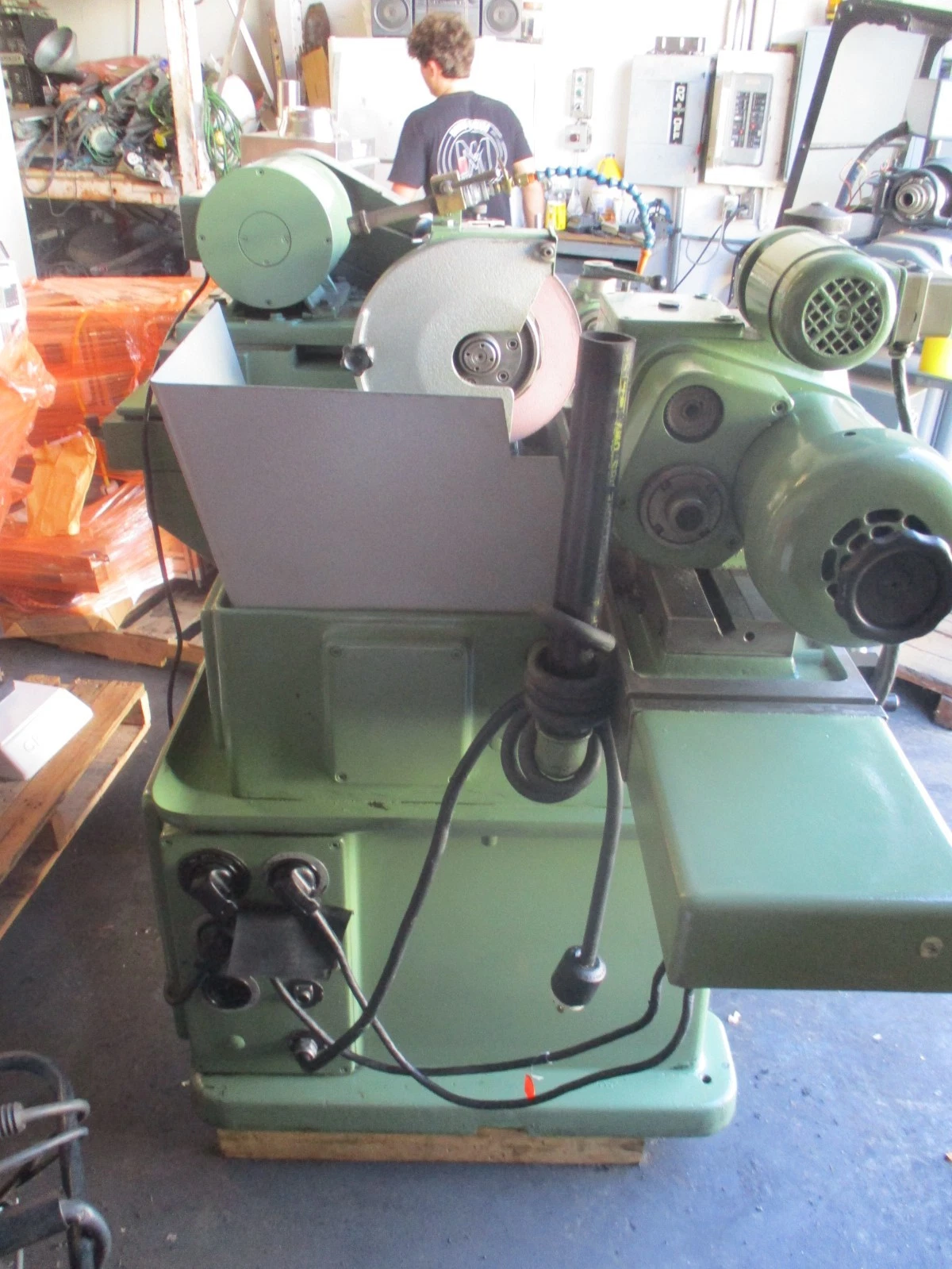 8" x 16" Tschudin #HTG-400, plain cylindrical grinder, precision outside dimension grinder - Image 9