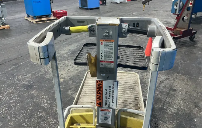 300 lb. Crown #WAV50-84, Work Assist Vehicle, 26" x 30" Platform, 84" Platform Lift Height, 24 V. - Image 4