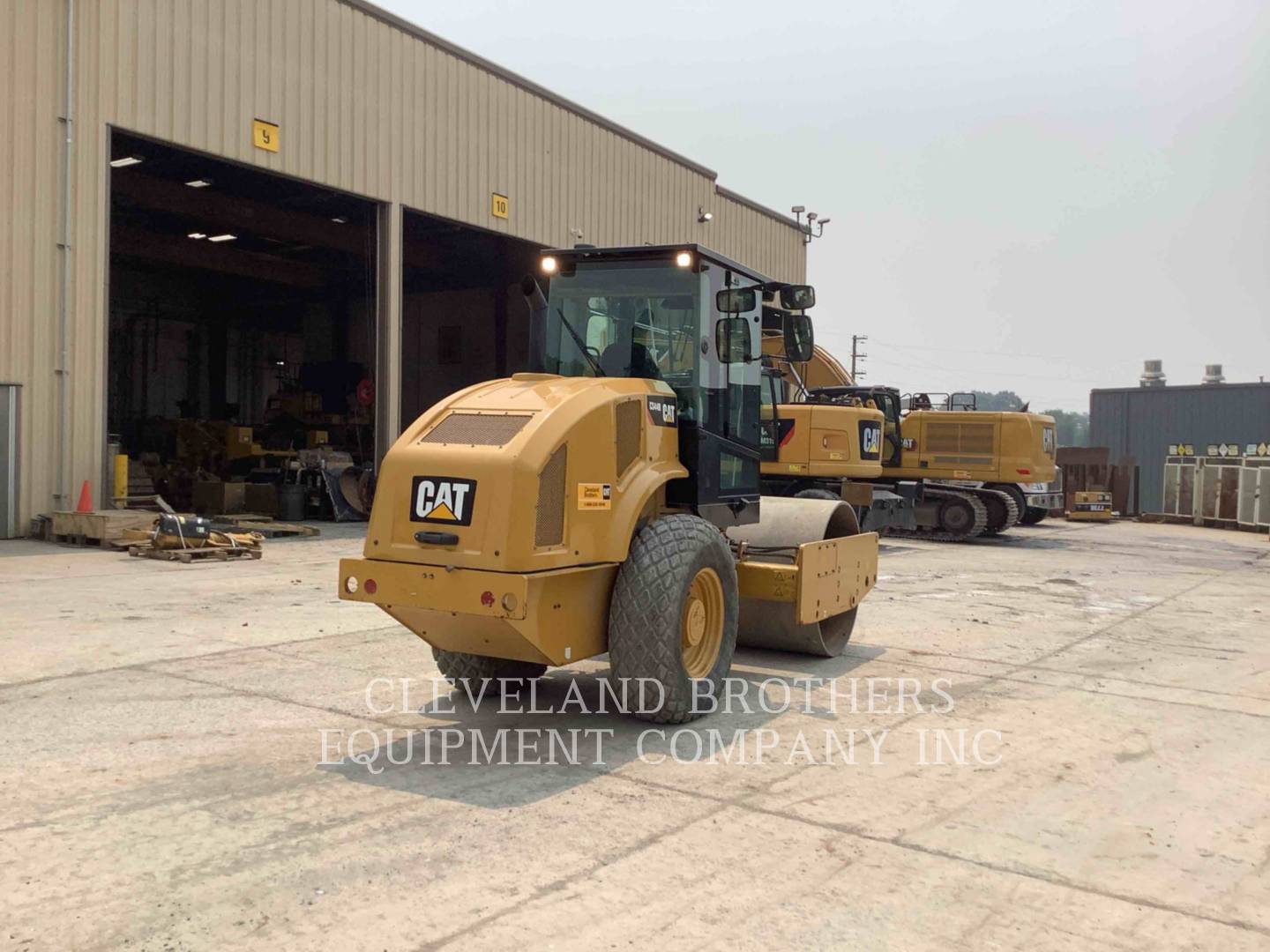 Caterpillar CS44B, Vibratory Single Drum Smooth, 1578 hours, S/N: 4G300274, 2019 - Image 3