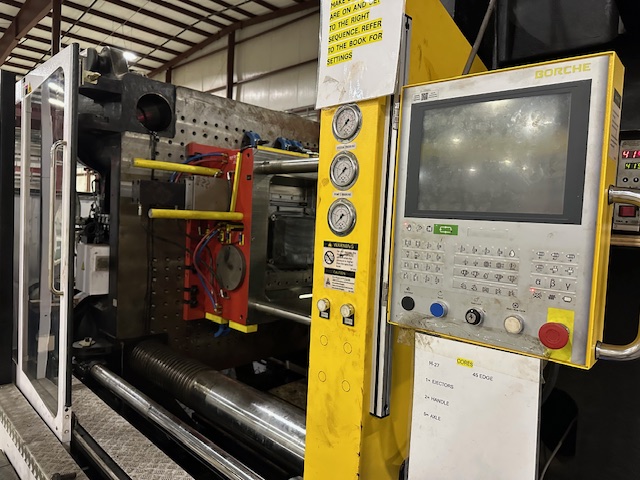 2200 Ton, 533 oz., Borche #BU2200-V, injection molding machine with Yaskawa robot, Keba Control, 2024 - Image 7