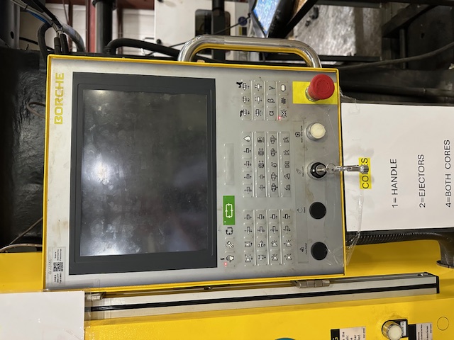 3300 Ton, 1029 oz., Borche #BU3300-V, injection molding machine with Yaskawa robot, Keba Control, 2024 - Image 5