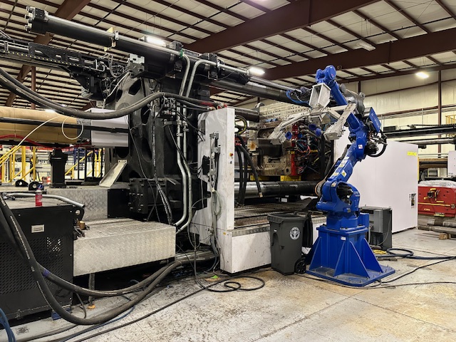 3300 Ton, 1029 oz., Borche #BU3300-V, injection molding machine with Yaskawa robot, Keba Control, 2024 - Image 8