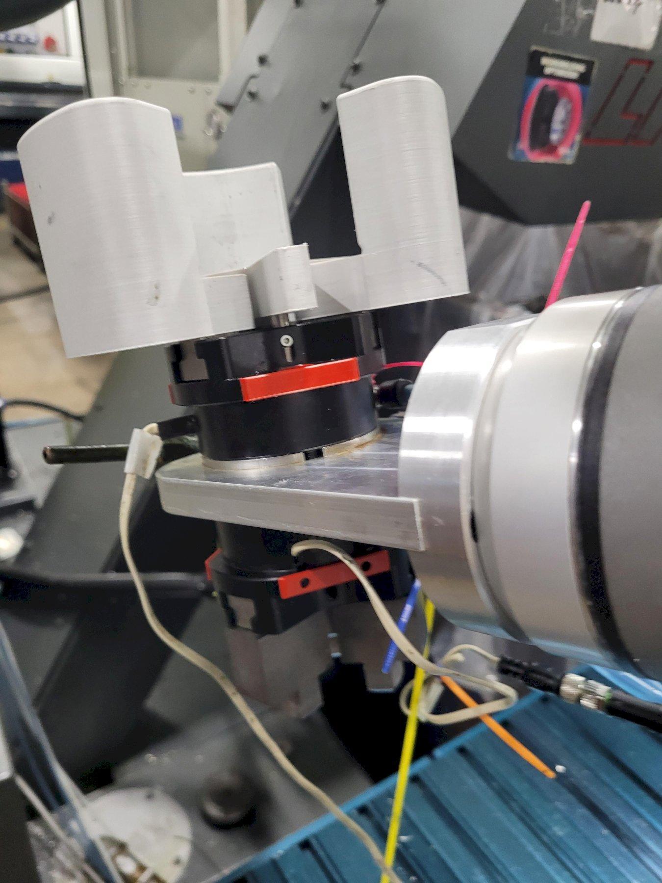 Universal Robots, UR-10 Cobot, dual chuck grippers, flexible loading system, 22 lb. payload, 2018 - Image 3