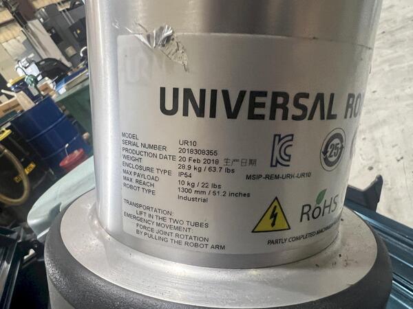 Universal Robots, UR-10 Cobot, dual chuck grippers, flexible loading system, 22 lb. payload, 2018 - Image 8