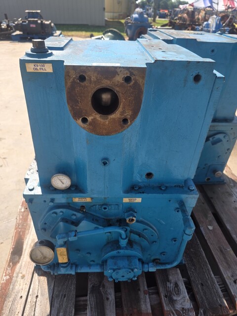 Kinney #KT150, rotary piston high vacuum pump system - Image 2
