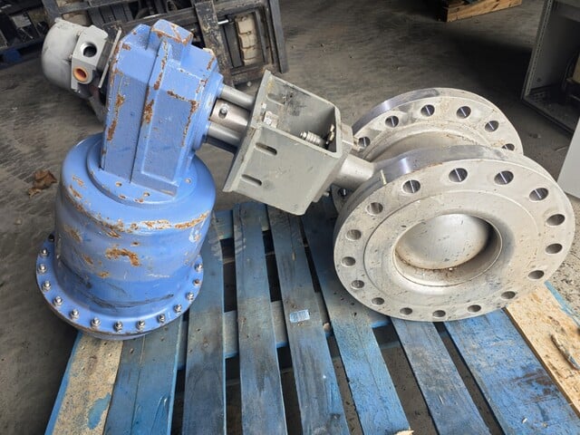 10" Metso, CF8M 316SS Segmented Ball Control Valve, ANSI 150, w/ Actuator - Image 1