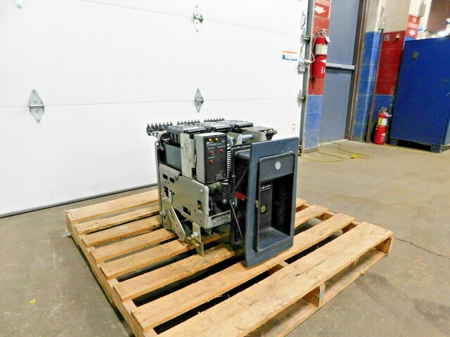 800 Amps, General Electric, AKR-6D-30, low voltage power circuit breaker, 635 Volts - Image 3