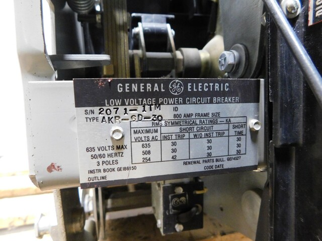 800 Amps, General Electric, AKR-6D-30, low voltage power circuit breaker, 635 Volts - Image 10