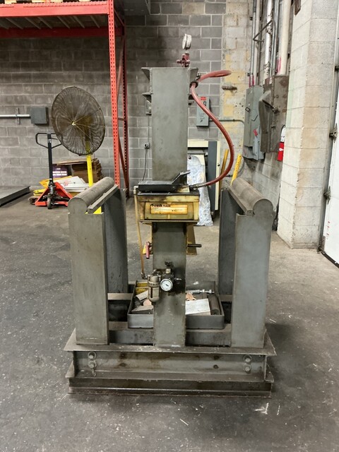 Hydraulic / pneumatic press with Power Team cylinder, 10000 psi - Image 3