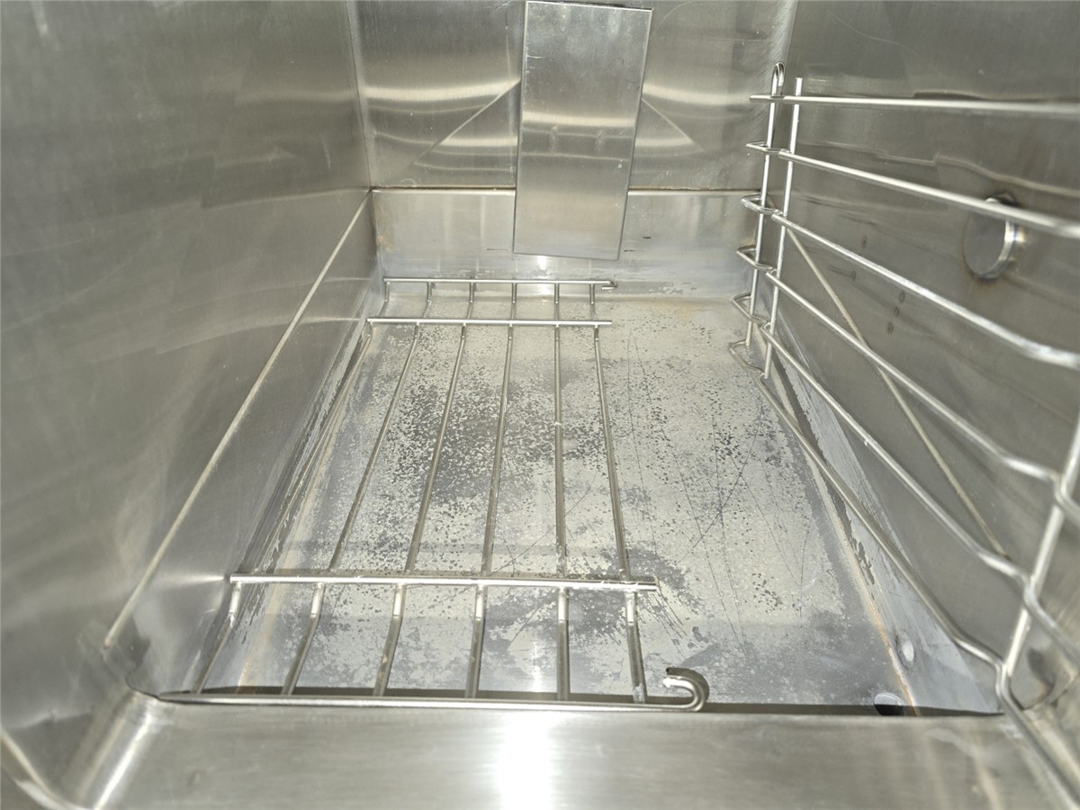 Vulcan Hart #VPX-3, Stainless Steel electric food grade steamer, 9 KW tubular heating elements, 3 pan capacity - Image 5