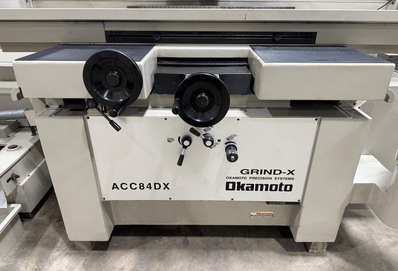 17.7" x 33.4" Okamoto #ACC84DX, 355mm wheel, 5 HP, automatic feeds, over wheel dresser, 2016 - Image 4