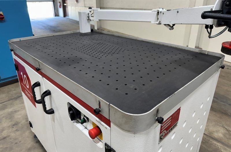 Timesavers #10-Series, 51" x 31" table, 10.2" x 12.25" vacuum, 5.9" disc, 1 HP, 2022 - Image 6