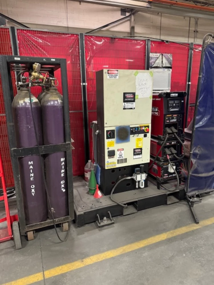 Lincoln Electric, Electric Robotic Welder, air-cooled welding cobot cart, 12' reach, 5,000 lb. positioner - Image 9