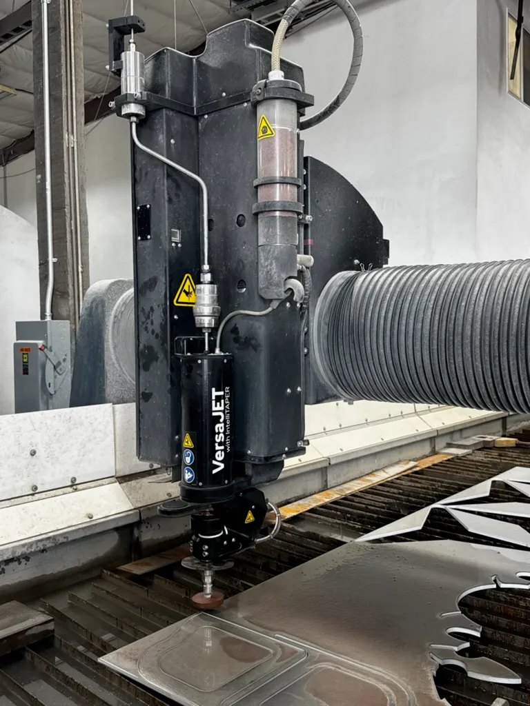 Omax #Optimax-60X, 5-Axis CNC Waterjet, 5.1' x 13' table, 40 HP, 60,000 psi, 350 IPM traverse, 600 lb. - Image 10