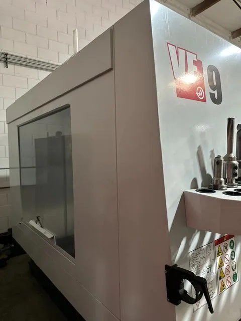 Haas #VF-9, CNC Vertical Machining Center, 84" X, 40" Y, 30" Z, 30 HP, 8100 RPM, Cat 40, 25 automatic tool - Image 3