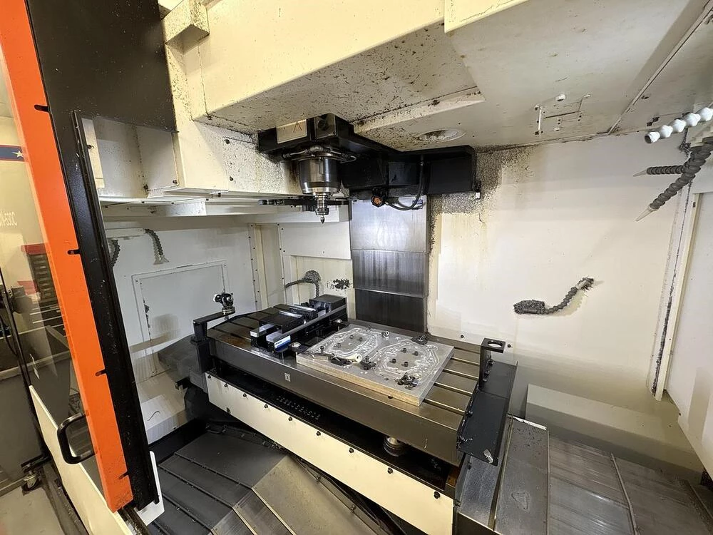 Mazak #VCN-530C, 4-Axis CNC Vertical Machining Center, 41.3" X, 20.8" Y, 20" Z, 30 HP, 12000 RPM, Cat 40, 30 - Image 2