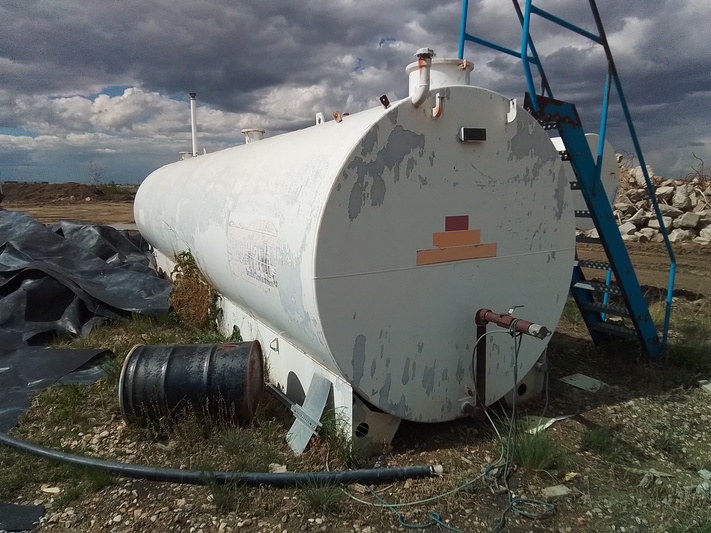 9,190 gallon Fuel Tank, 2001 - Image 2