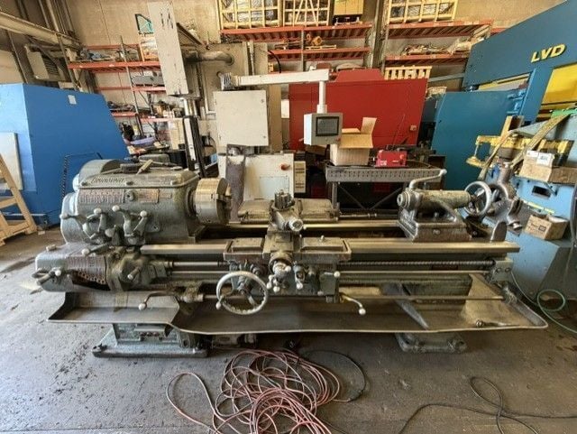 18" x 54" Monarch #16-CW, engine lathe, 1-1/2" bore, 12-1/2" chuck, tailstock, 1942 - Image 2