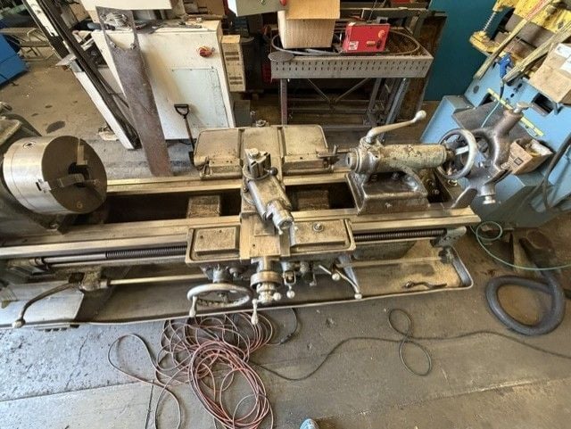 18" x 54" Monarch #16-CW, engine lathe, 1-1/2" bore, 12-1/2" chuck, tailstock, 1942 - Image 3