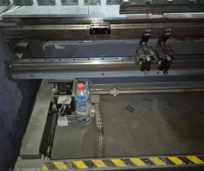 352 Ton JMT Durma #ADR-43320, CNC Press Brake, 14' overall, 146" between housing, 14.4" stroke, 24.8" - Image 6